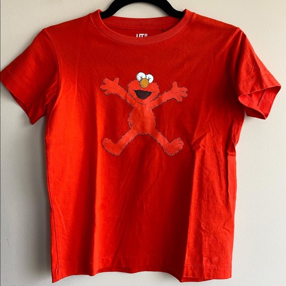 Sesame Street x kaws uniqlocanada baby tee - Picture 6 of 9